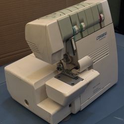 CONSEW sew portable machine MODEL: 14TU858