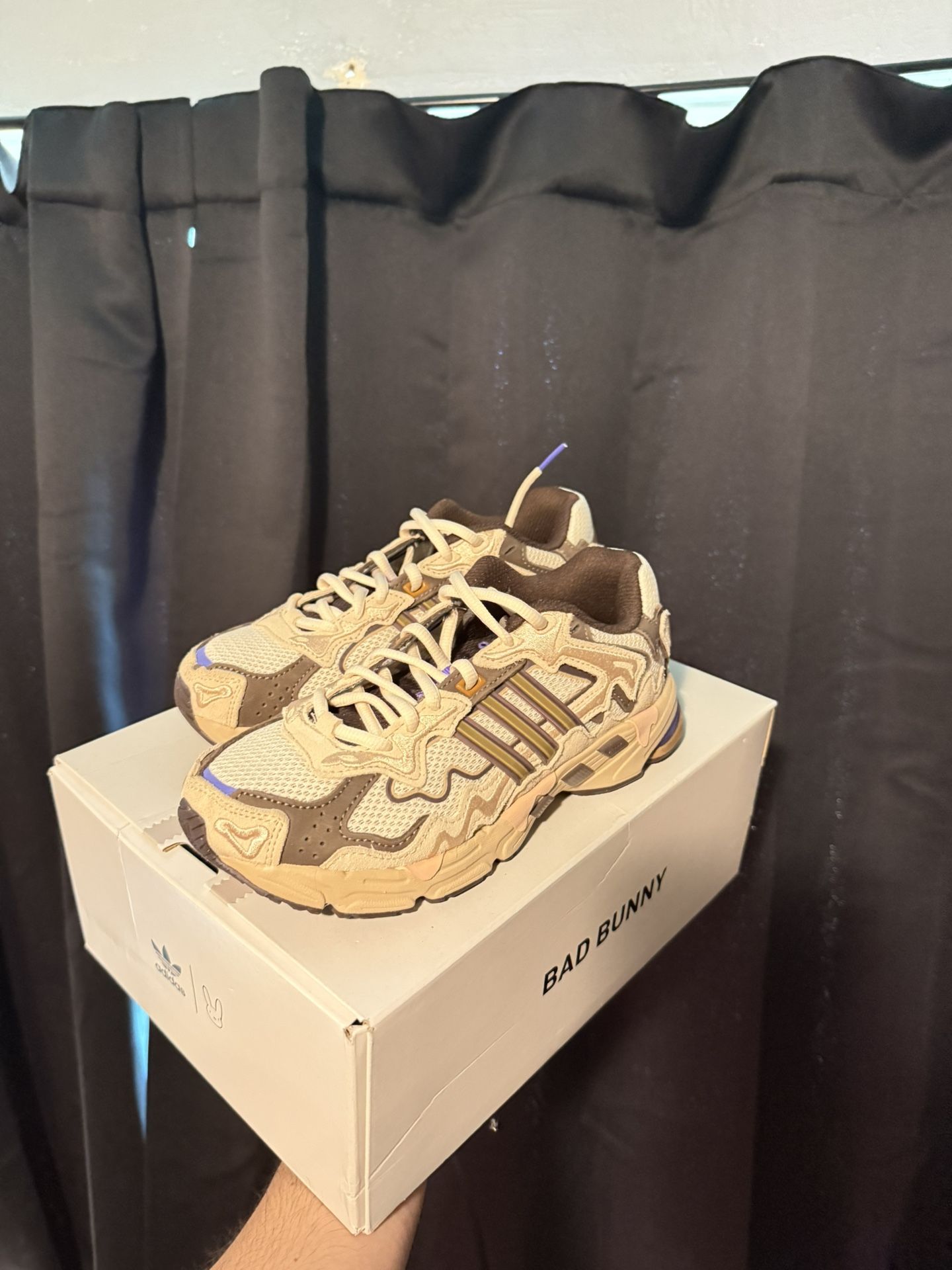 Bad Bunny Response CL Adidas