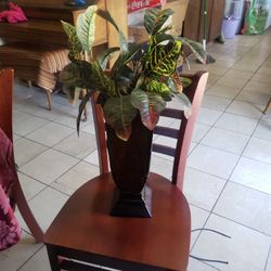 1ft 4in Tall Artificial Plant Beaitiful Great Condition $10