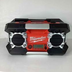 Milwaukee Jobsite Radio ( 2790-20) 