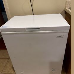 DEEP FREEZER FOR SALE 