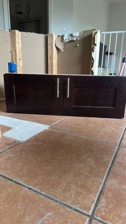 Kitchen Cabinet 12 in H x 36 in W