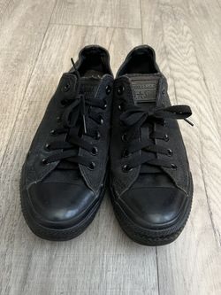 Converse Women’s Size 8