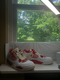 Nike Jordan 4 Alternate 89 - Size 13 - White W/ Red Accents - Pre-Owned