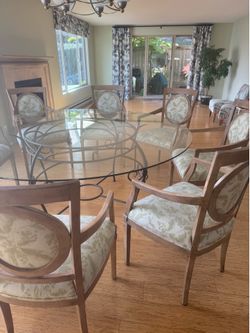 Dining room table