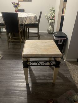 Corner Tables
