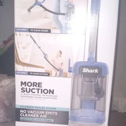 Shark Navigator Lift-Away ADV Vacuum And Powerbrush Attachment 