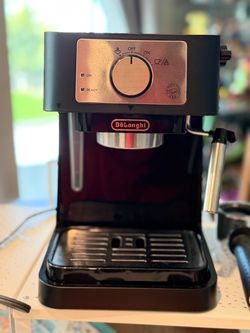 Stilosa Espresso machine by Delonghi