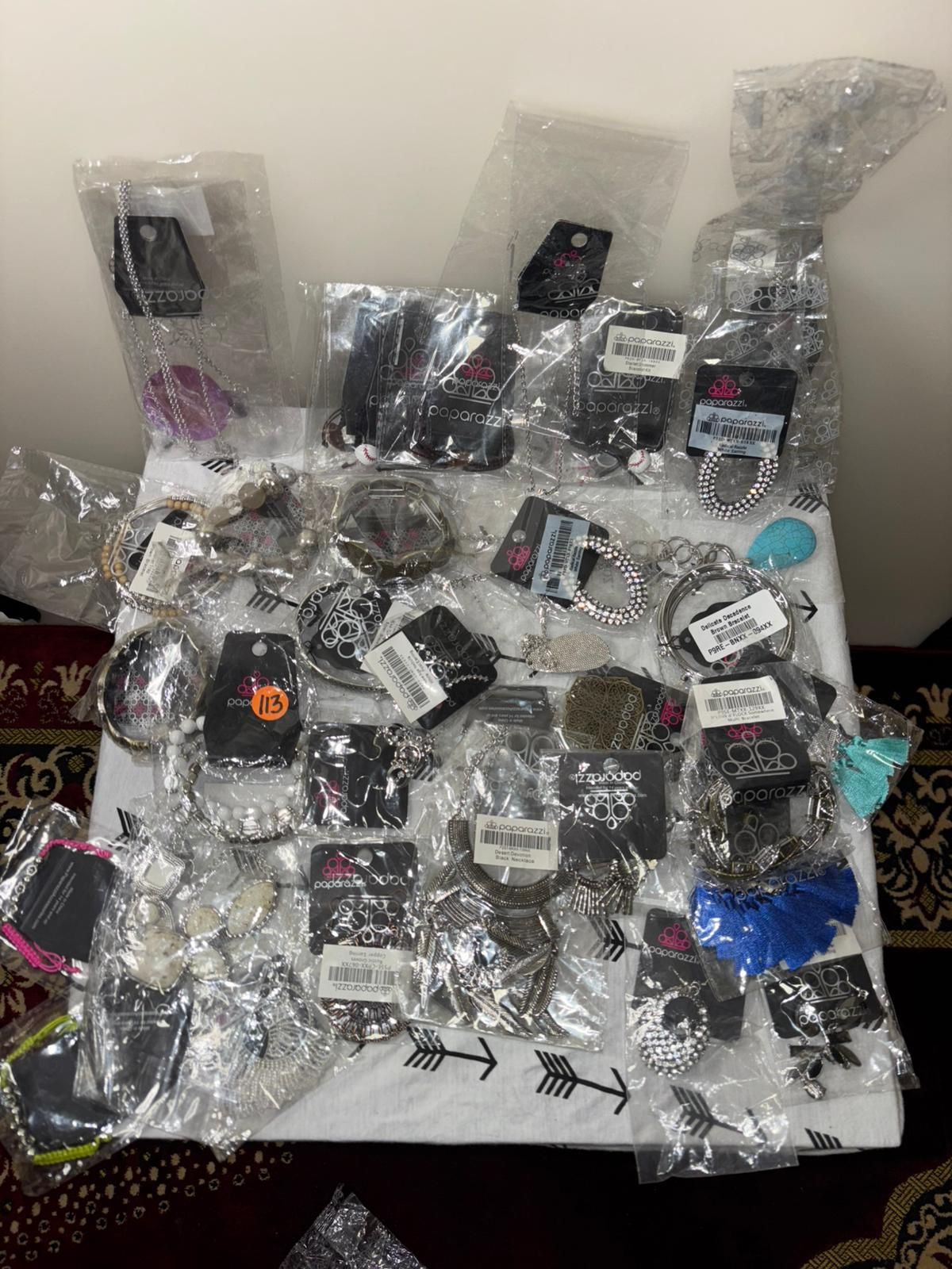 New jewelry never used ,different colors