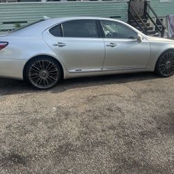 2008 Lexus LS 600h