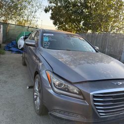 2015 Hyundai Genesis · 5.0 Part