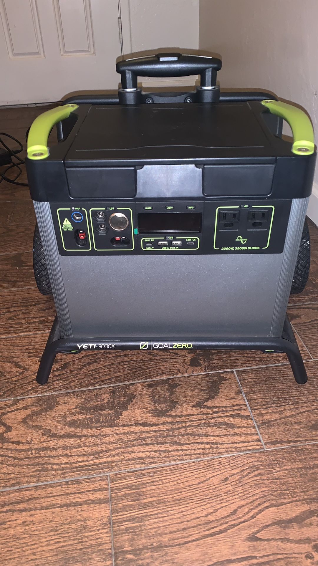 Yeti 3000x Portable Battery Box