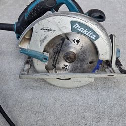 MAKITA MAGNESIUM 7 1/4 CIRCULAR SAW $ 80*****