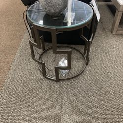 2 Pc End Tables With Glass Top