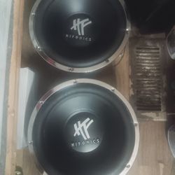 2 12" Subwoofers Askjng 60 For Both 