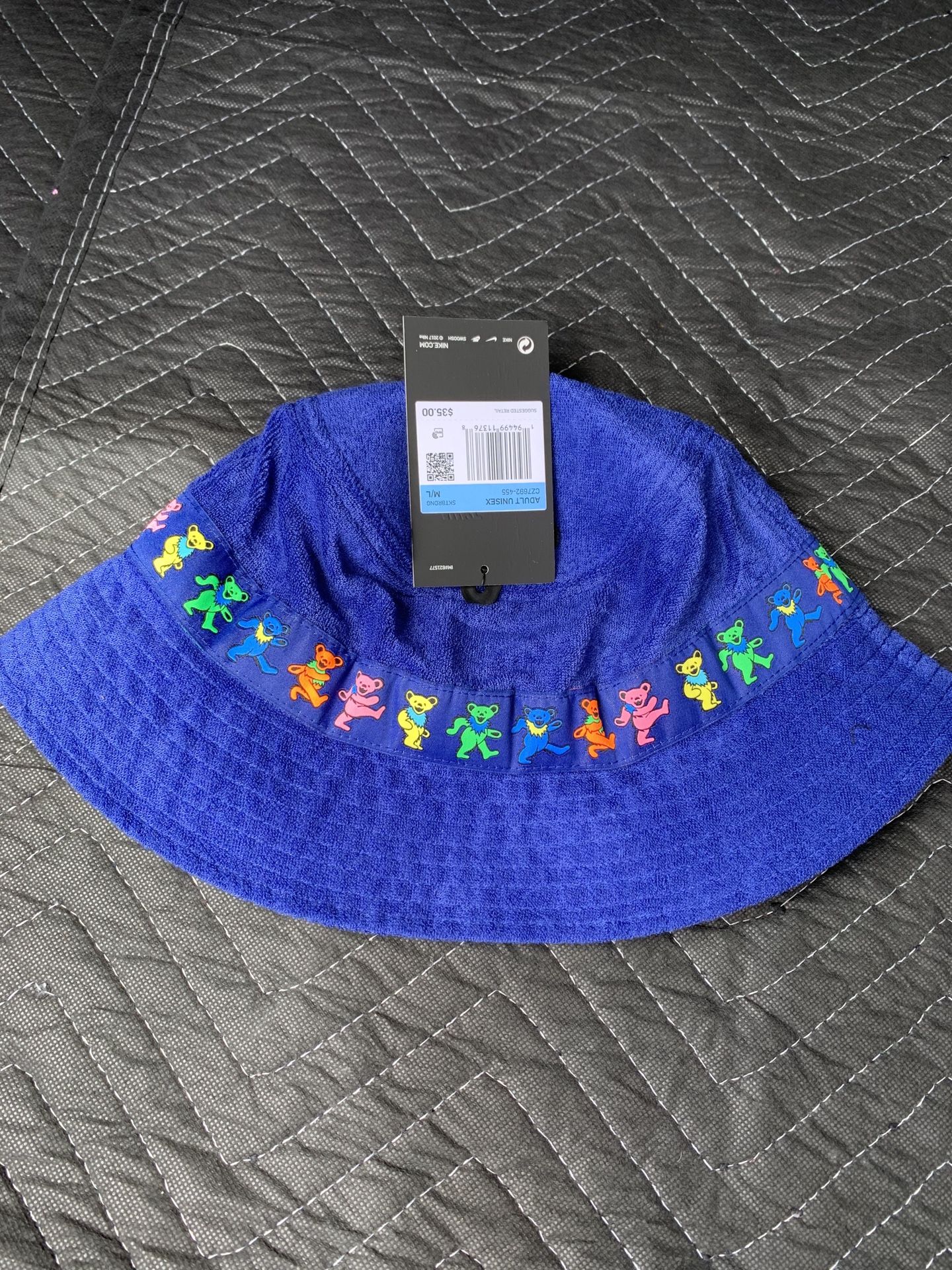 Nike Sb Grateful Dead bucket hat size M/L