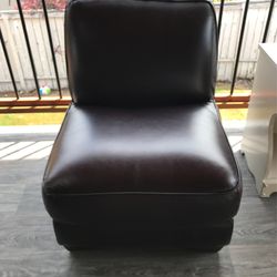 Nice Rest Chair