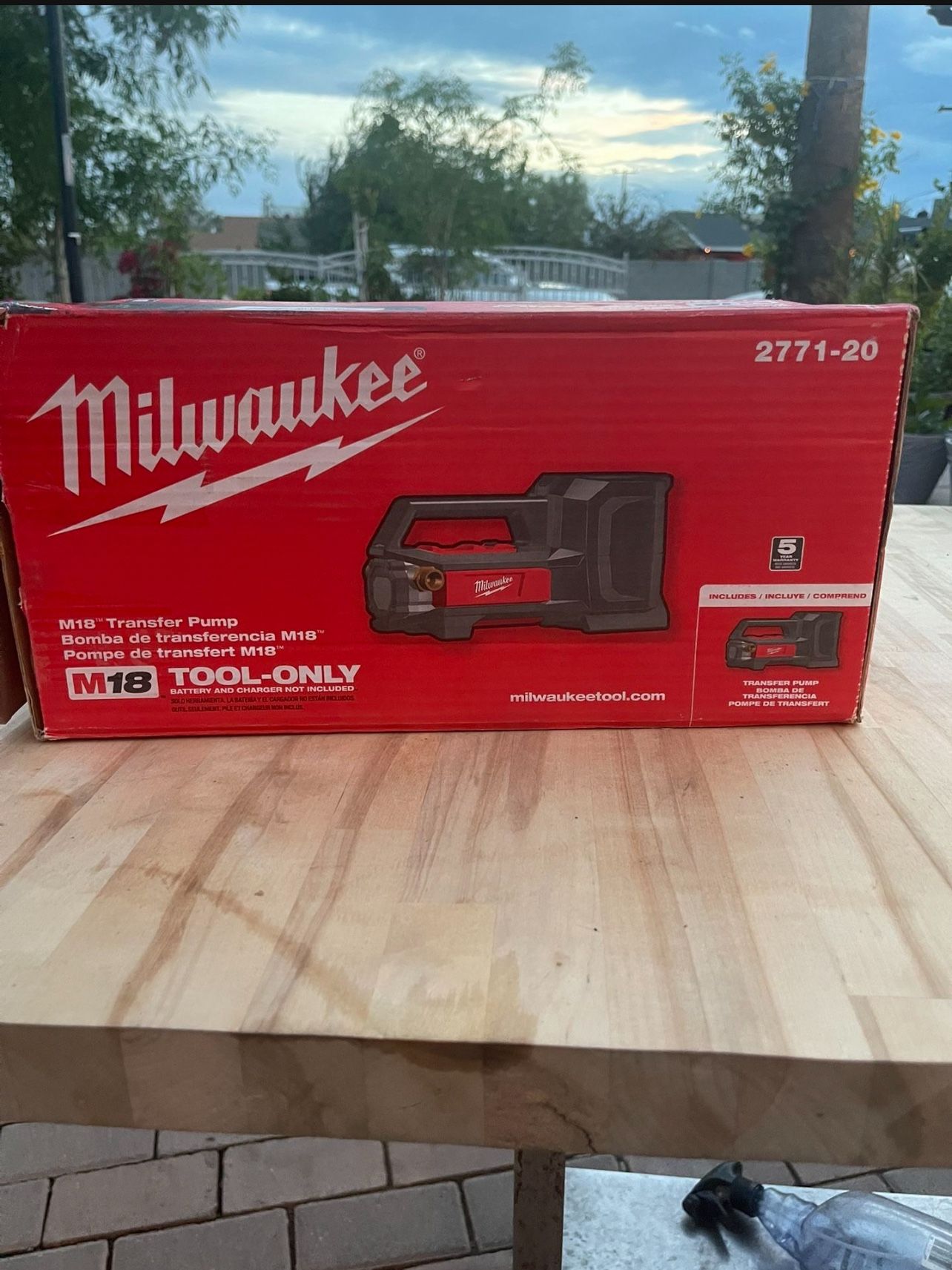 Milwaukee M18 18-Volt 1/4 HP Lithium-Ion Cordless Transfer Pump (Tool Only