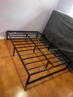 Full Size Black Metal Platform Bed Frame