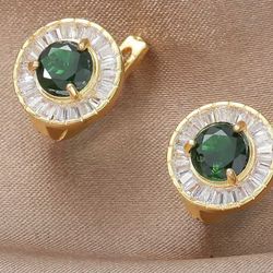 Beautiful Green Earrings
