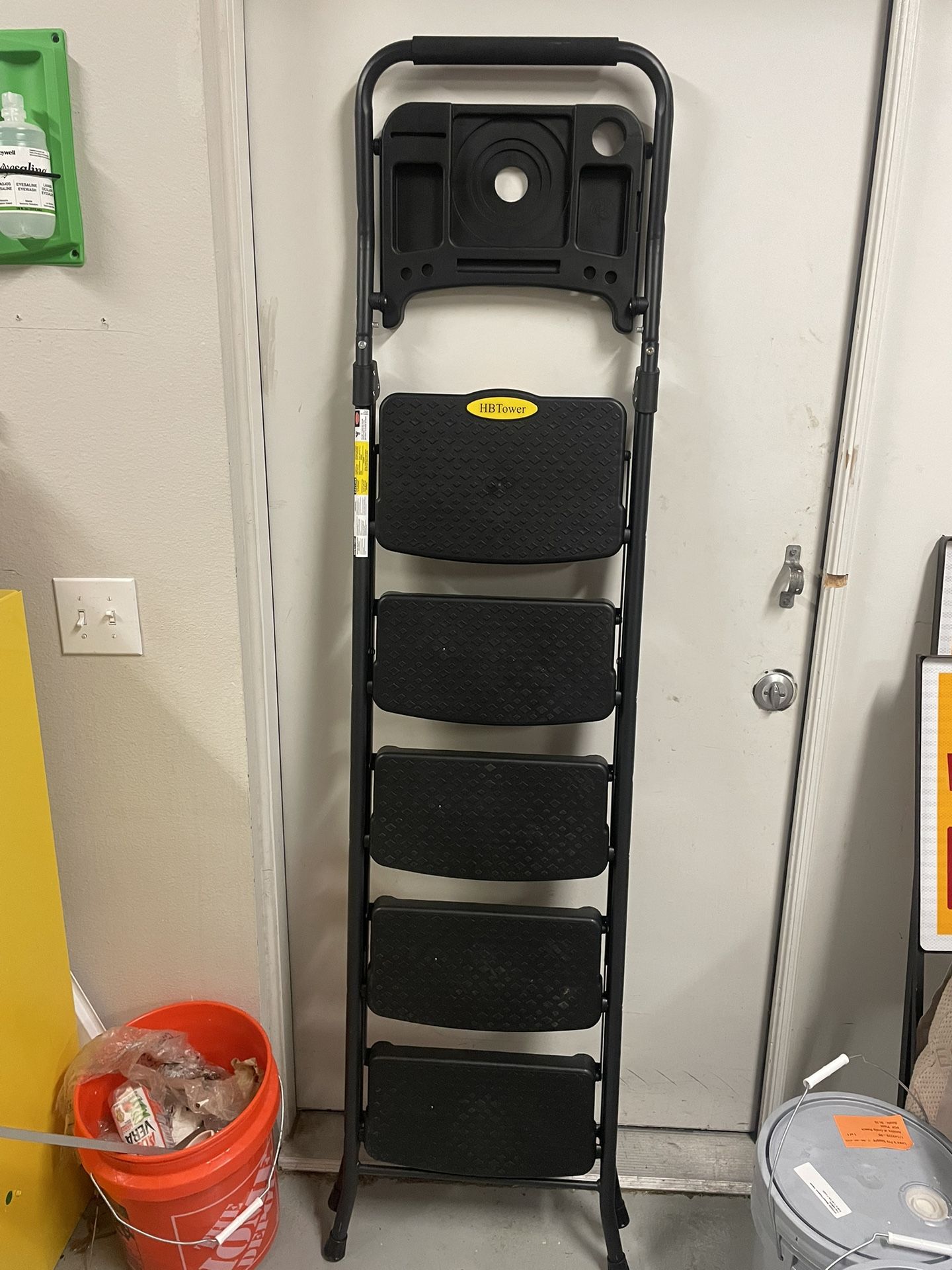 Hb Tower 5 Step Ladder With HandRails