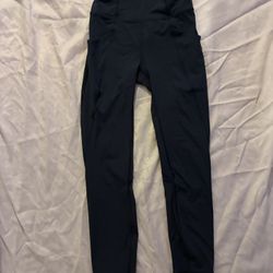 Lululemon Athletica Time To Sweat Crop 23" Leggings