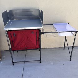 TABLE CAMPING KITCHEN
