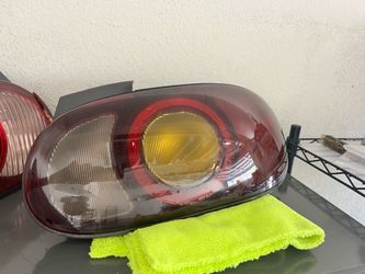 NB1 Miata Passenger (Right) Tail-light
