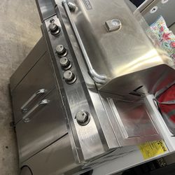 large grill in good condition