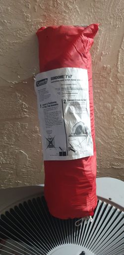 coleman sundome 3 person tent  7"×7"