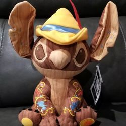 STITCH CRASHES DISNEY PINNOCHIO LIMITED REALEASE 5OF12 PLUSH IN HAND
