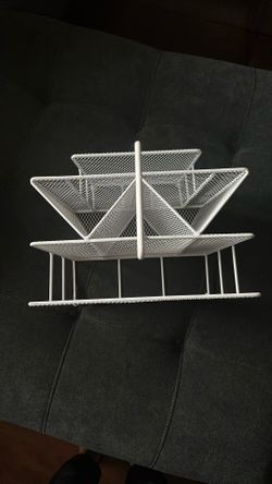 Picnic Utensil Stand