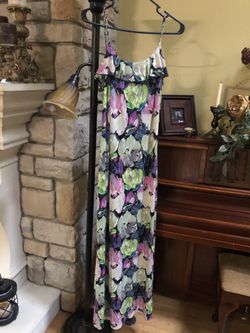Dress size M 6/8 $5