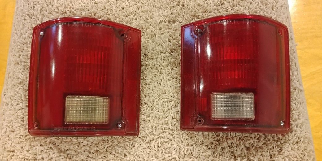 Square Body Tail Lamps