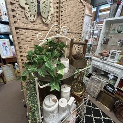 Vintage Metal Plant Stand Rack Shelf