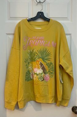 Brand new Ladies graphic crewneck sweatshirt size XXL