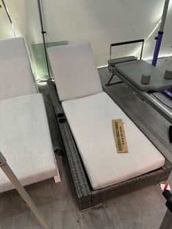 Moving Sales Last 2 Days!!! New Outdoor Patio Recline Lounge Chaise Wicker Metal Frame With Thick Cushion