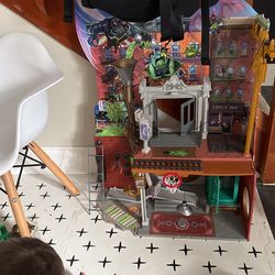 Ninja Turtle Sewer Lair Playset