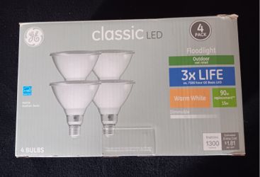 GE Classic LED Floodlight Bulbs 4- Pack Warm White Dimmable Outdoor Par 38