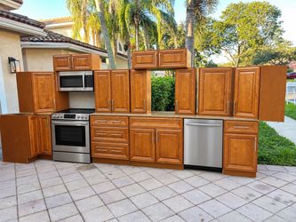 Solid Wood Complete Kitchen Cabinet Set