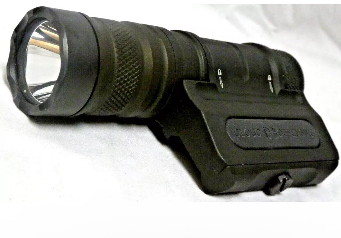 Cloud Defensive OWL weapon Light With 2 Batteries And Charger