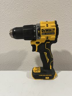 Dewalt hammer drill ( tool only ) no pila