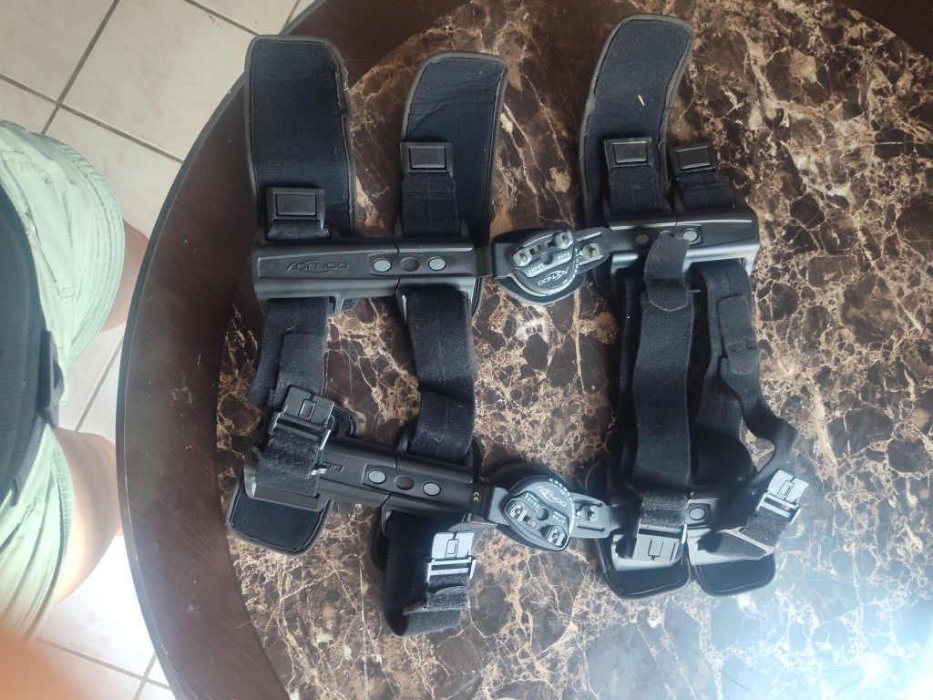 Knee Brace Donjoy Trom, 26" max thigh