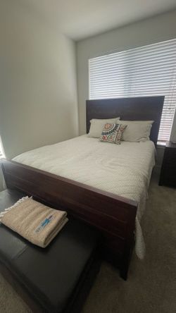 Queen Bed Set