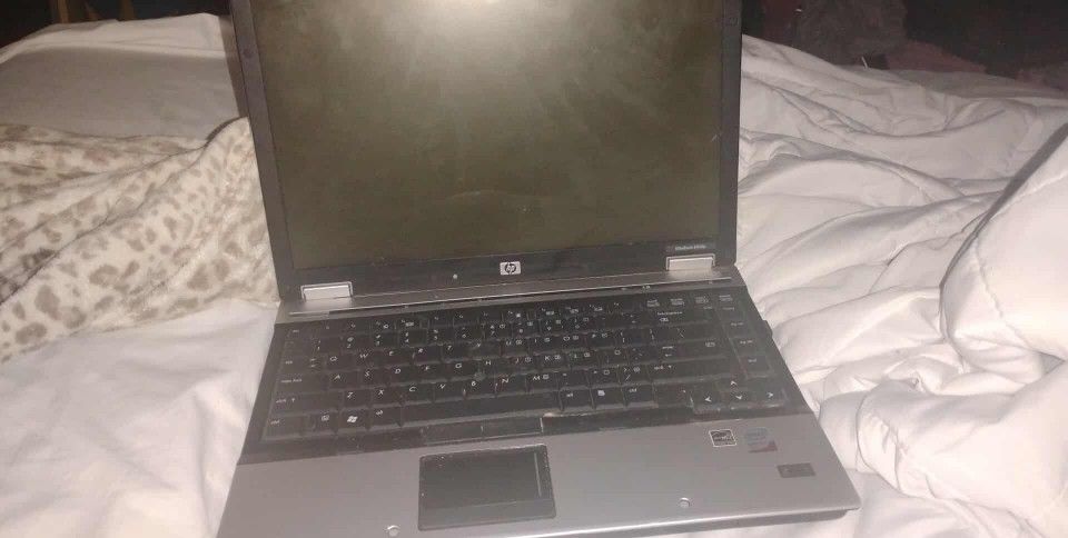 Laptop 