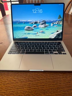 Apple MacBook Air 2025 13”