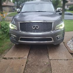 2016 Infiniti QX80 Limited 