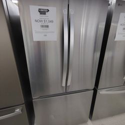 Only $1049! LG 33"W, 21 Cu Ft SMART Counter Depth MAX French Door Refrigerator w/ Ice Maker 