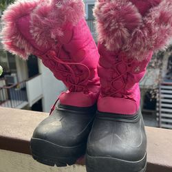 Botas para la nieve .. snow boots  size 7-8