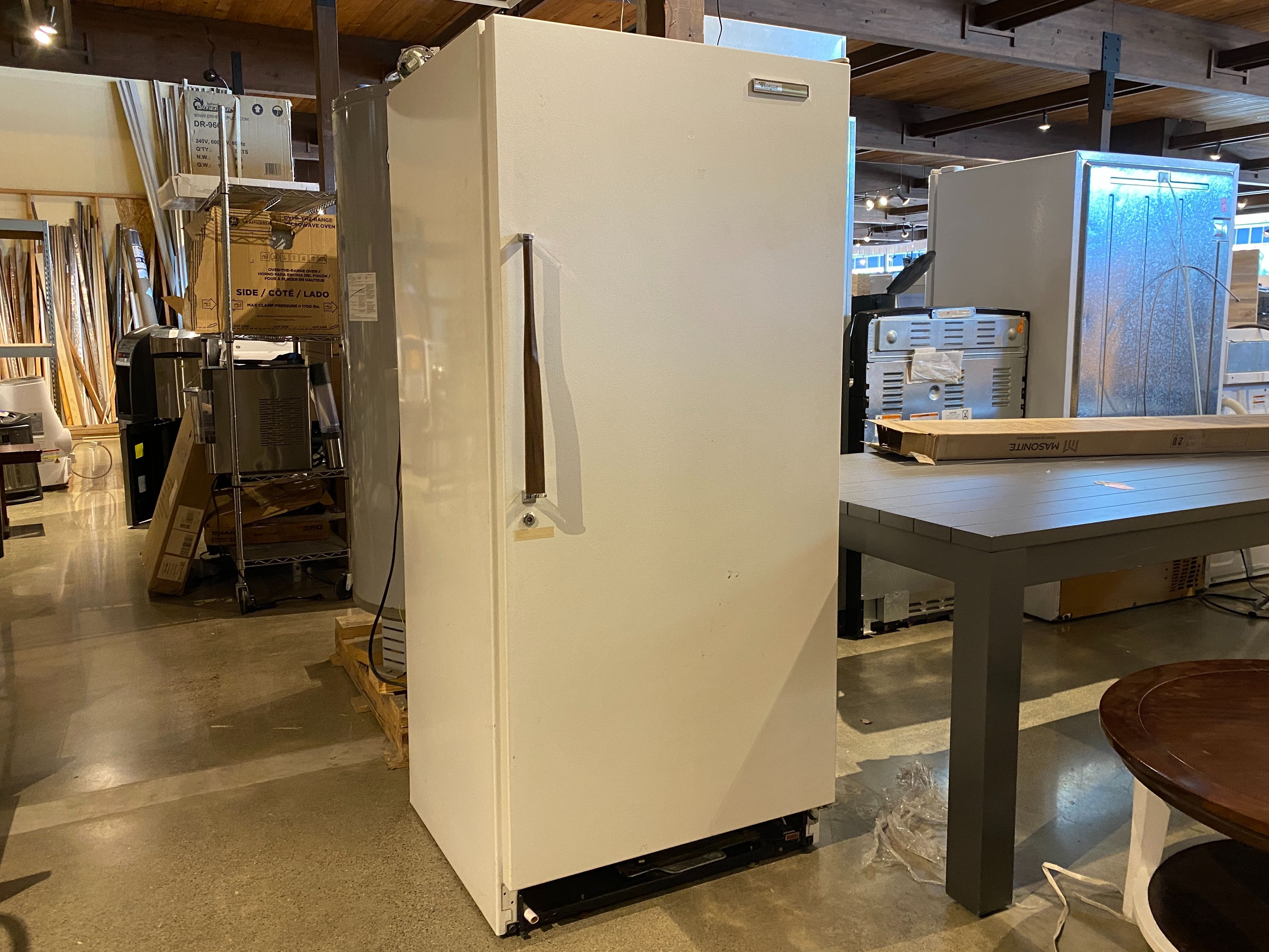 WHIRLPOOL Stand Alone Garage Freezer
